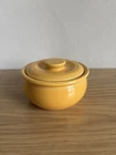 Vintage Fiestaware Kitchen Kraft - Individual casserole & lid - yellow (1937-44)