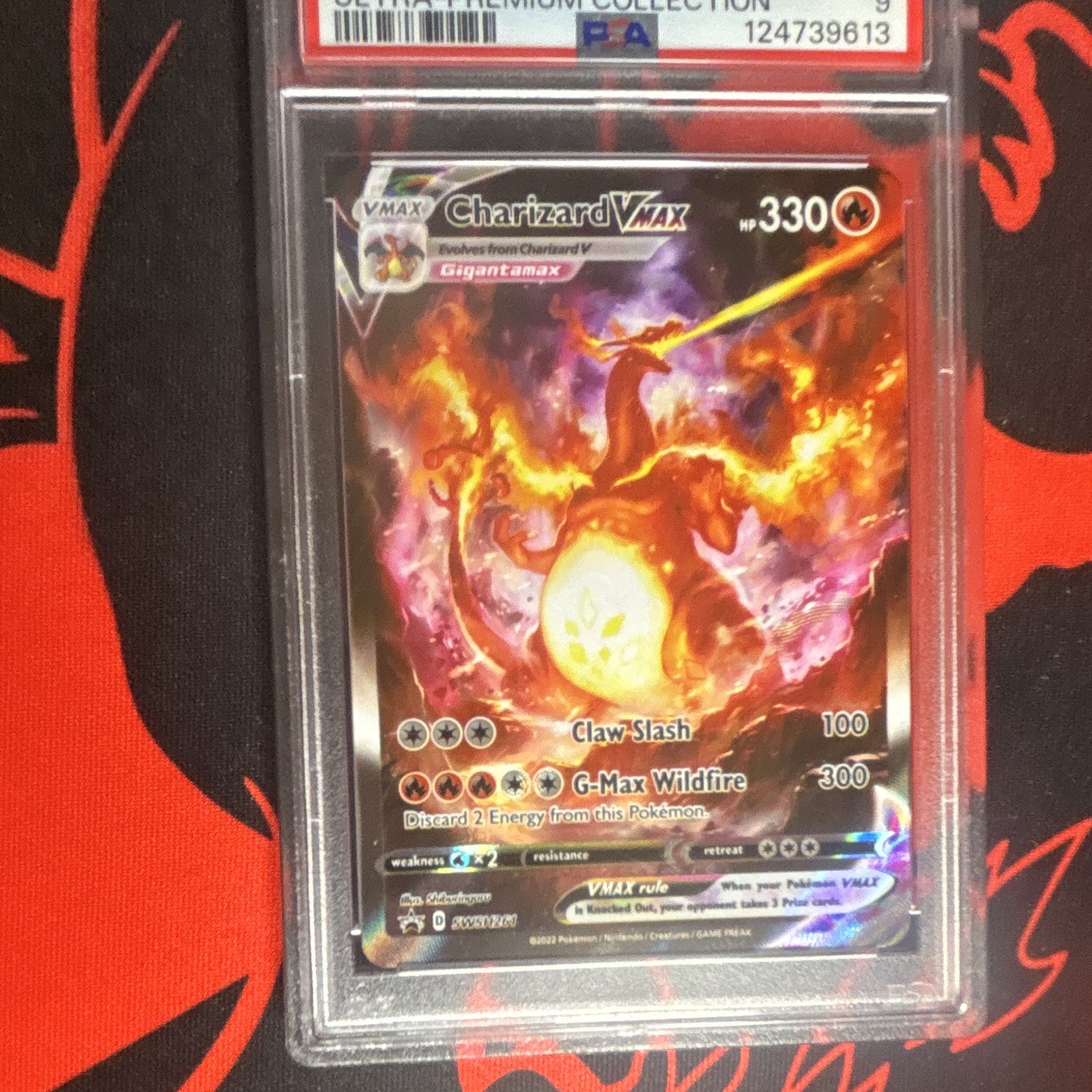 Pokémon PSA 9 Charizard VMAX 2022 SWSH Black Star Promo SWSH261 FA Holo view 4