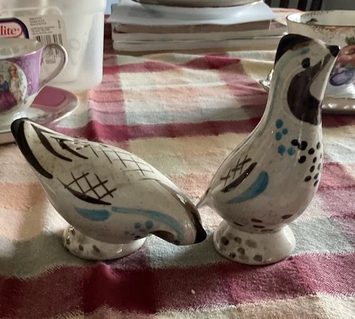 Vintage Red Wing Pottery Quail Salt & Pepper Shakers Hand Painted Birds