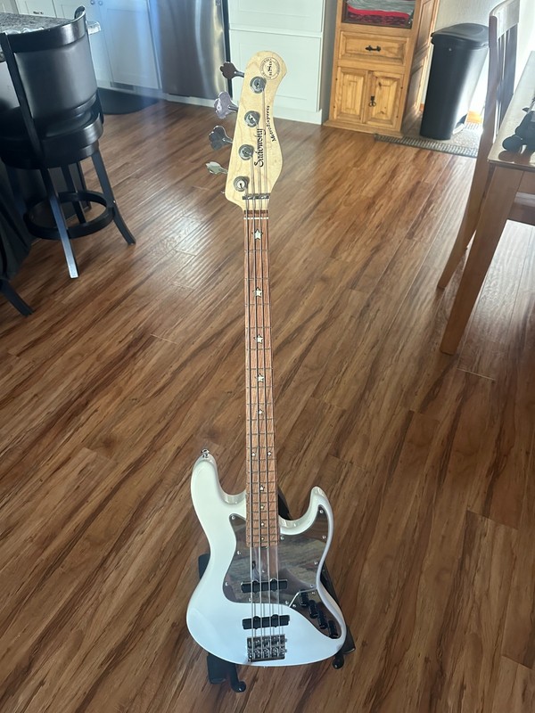 sadowsky metro express 4 jazz bass w/ Bartolini pickups and hipshot D tuner