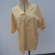 Cherokee Workwear Scrubs Tunic Size L Yellow V-Neck Short Sleeves Pockets
