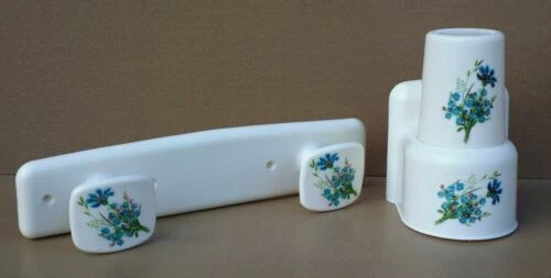 Gobelets et porte-brosse à dents vintage/rétro pour la salle de bain