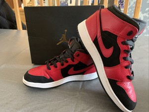 air jordan 1 mid reverse bred