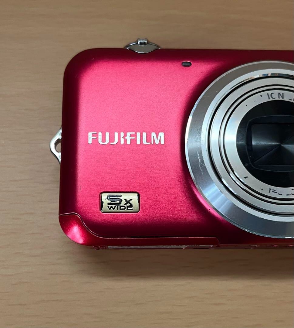 FUJIFILM FinePix JX280 レッド 1410万画素の高画質スリムモデルにカラフルな新色登場！デジタル