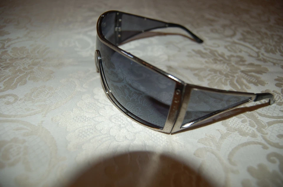 Oliver, Valentino, Occhiali da sole donna, Vintage, usati - Immagine 4 di 4