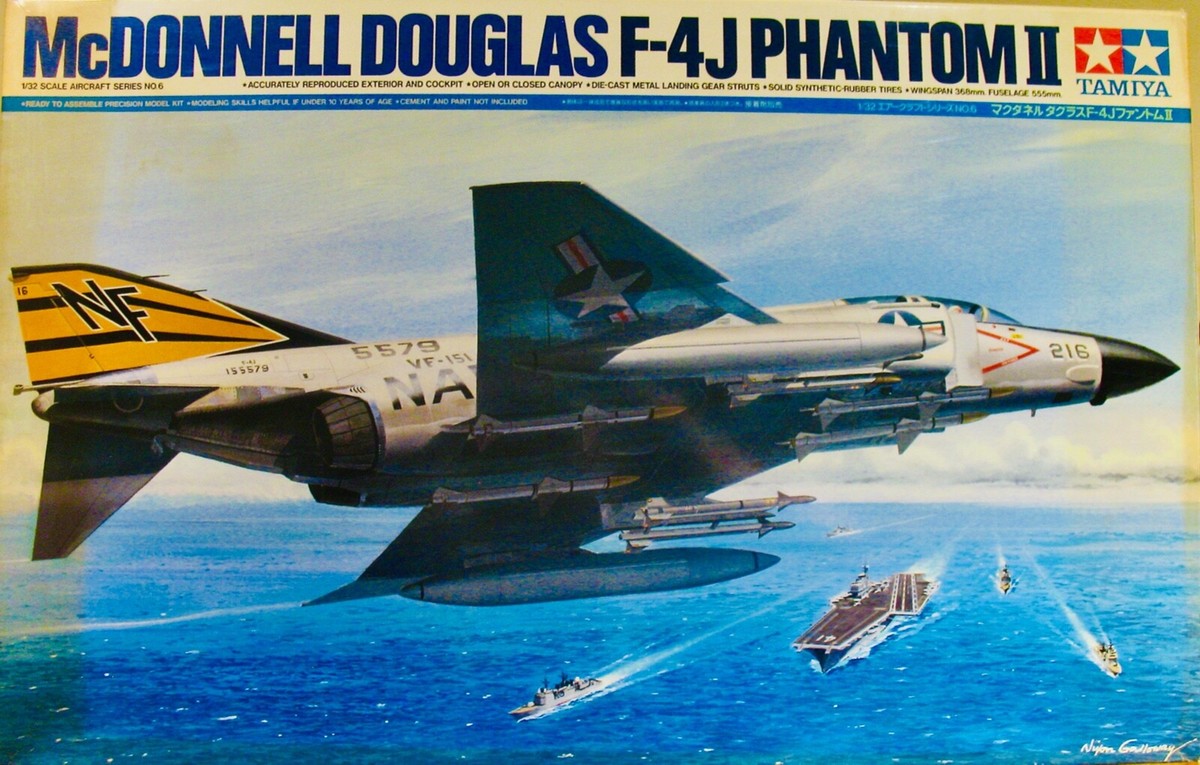 タミヤ McDonnell Douglas F-4J Phantom II McDonnell Douglas F-4EJ (F-4) Kai Phantom II - Japan - 1/100