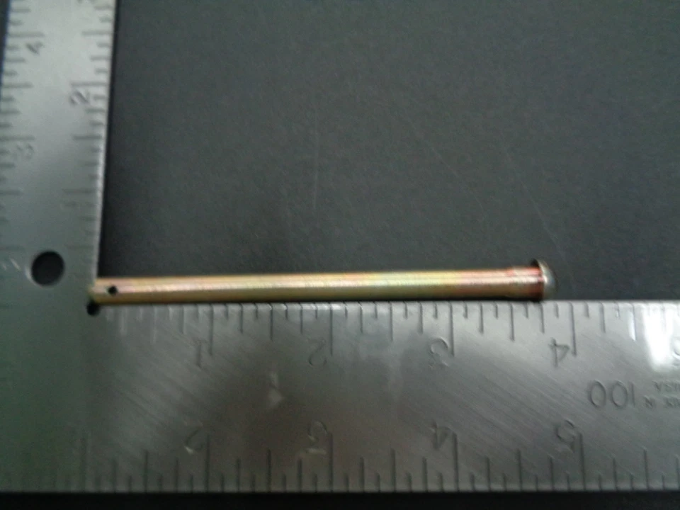 PORSCHE 924 924S 944 928 Brake Pad Caliper 维持针 全新 正品 PORSCHE — 第 2/4 张图片