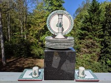 Set 13 Furio Italy "Red Sponge Christmas Tree": 8 Dinner Plates, 2 Trivets, S P