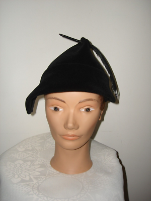 Vintage Marshall Field & Company Black Hat Vintage Marshall Field & Company Zephyr Black Velvet Pill  main image 3