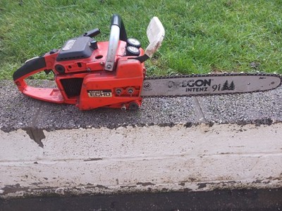 Echo CS-330EVL Benzin Kettensäge 40cm 16'' Stab startet dann schneidet Ersatzteile/Reparatur
