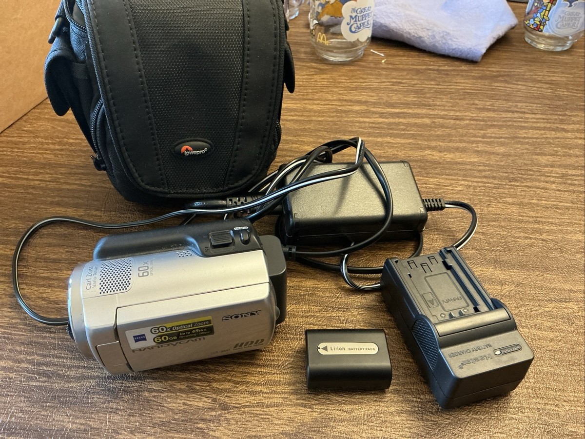 訳あり特価✨SSD256GB✨Windows 11✨カメラ✨DVD✨バッテリ良好 Sony DCR-SR47 Handycam 60GB 60x Zoom Silver Tested Works Charger