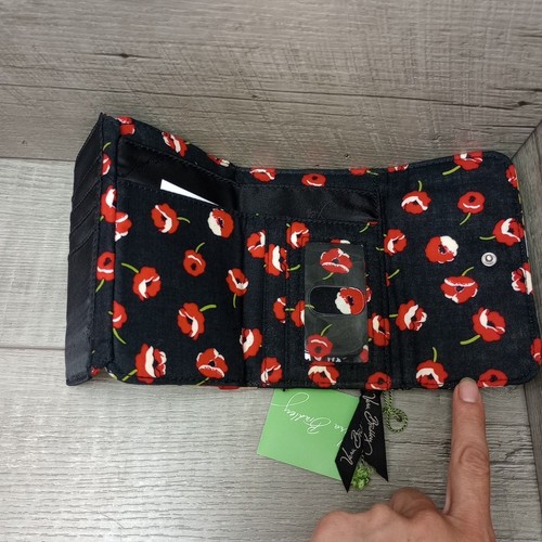 Vera Bradley Euro Wallet POPPY FIELDS New with Tags Tri-Fold - Picture 3 of 13