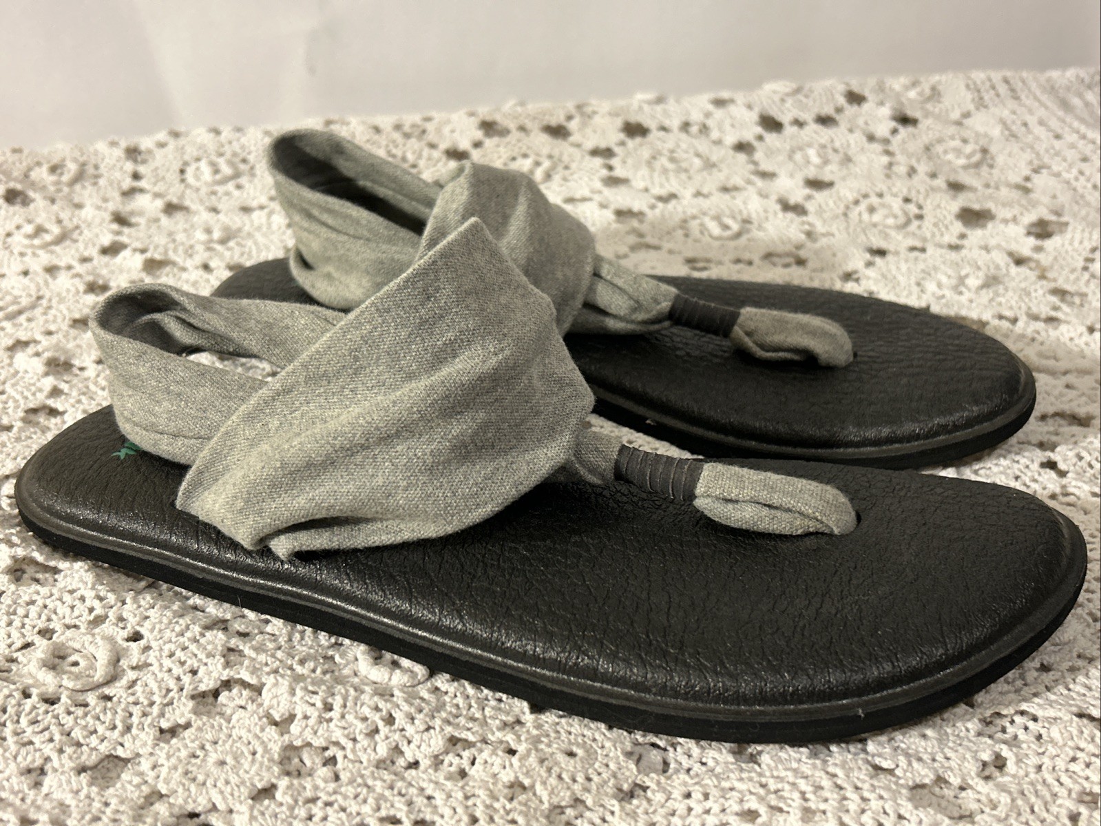 APL Sanuk Yoga Sling grigio perizoma sling back sandali donna taglia 11