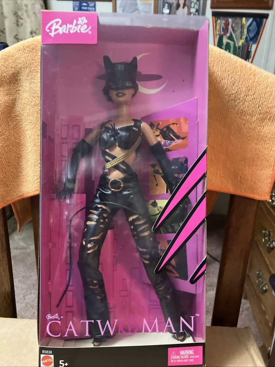 Catwoman Barbie Doll 2004 Halle Berry DC Cat Woman Movie B5838