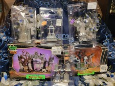Lemax Spooky Town Halloween Village Cemetery Lot