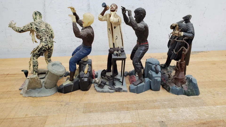 Lot Of 6 Vintage 1960's Aurora  Monster Build Kits ( Built) *Broken Pieces * - Image 4 of 4