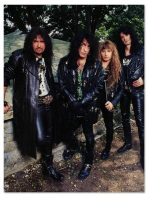 KISS: 1992 Revenge Era Group Pose with Bruce & Eric Singer 8'' x 10'' Photo #3