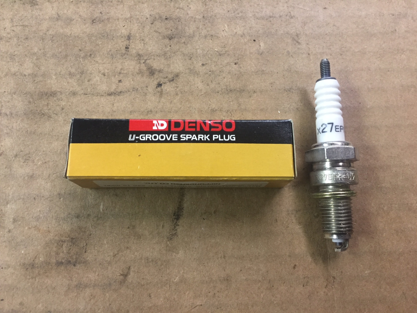 New Denso Spark Plug X27EPR-U9