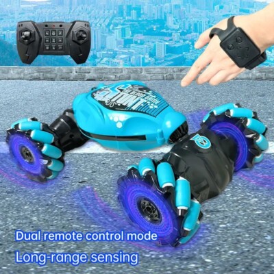 Stunt Rennwagen 2,4GH +2 ferngesteuerte Gravity Watch aufladbare Rotation 360  