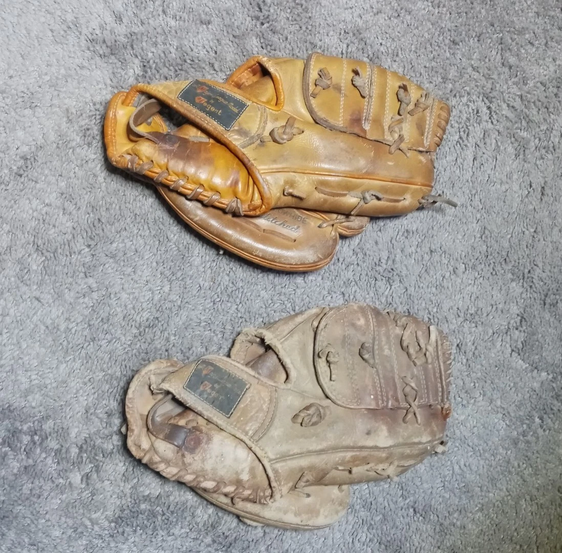 Vintage 1950 Lot Of 2 REGENT BG 530 Baseball Gloves(One Being Bobby Shantz)  Rare