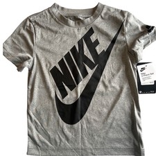 Nike Kids 2-Piece Set Gray Short Sleeve Graphic T-Shirt 86F024 Size 6 M 5-6 YRS
