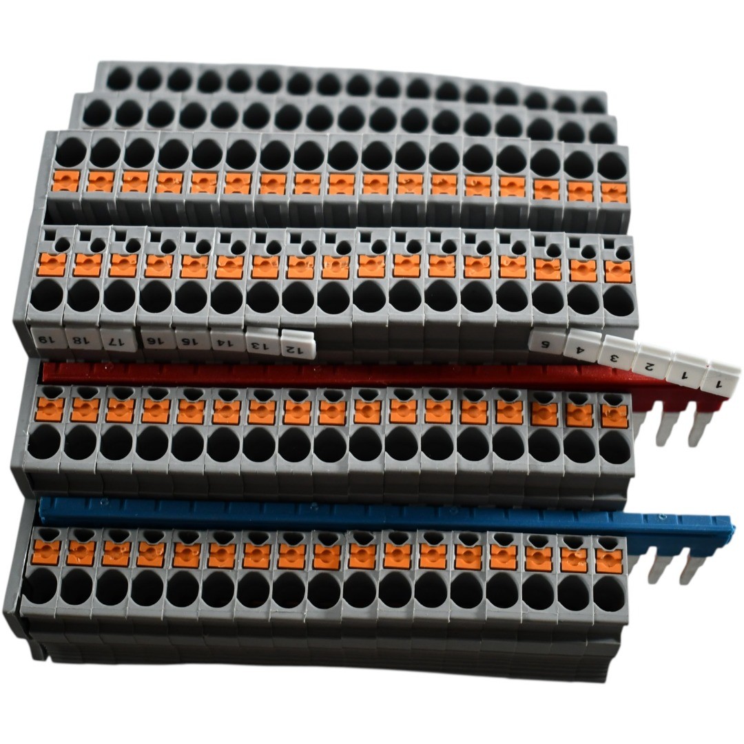 Lot of 17 Phoenix Contact PT 2,5-3L 3210499 Triple Level Terminal Blocks