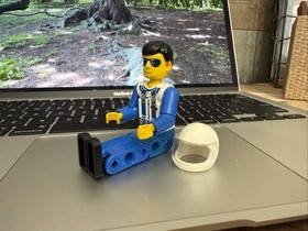 Vintage LEGO Rare Technic VTOL 90's Minfigure tech038b 8222