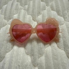 Hello Kitty HeartShaped Sunglasses Pink USJ Exclusive Limited Edition