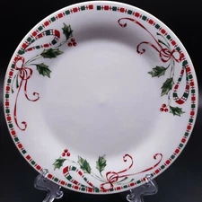 HOME ESSENTIALS Tartan Ribbon White Background Gold Trim Salad Plate