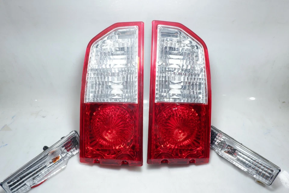 SE ADAPTA A CARCASA DE LUZ TRASERA SUZUKI VITARA SIDEKICK TRACKER ESCUDO + LÁMPARA INTERMITENTE Foto 4 de 4