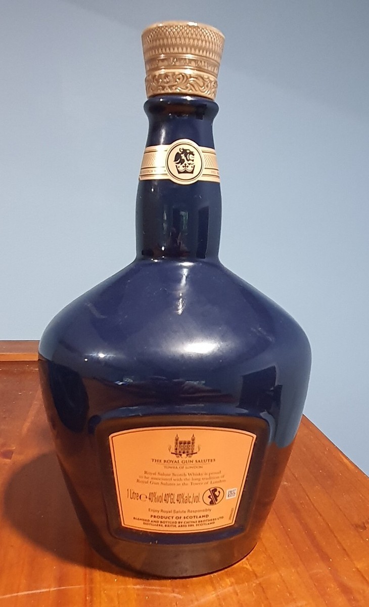 Royal Salute Scotch Whiskey Sapphire Porcelain Bottle Made By Wade