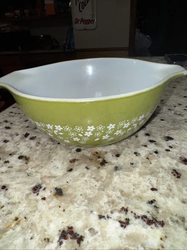 Pyrex 442 Spring Blossom Crazy Daisy Avocado Green 1.5 QT Cinderella Bowl