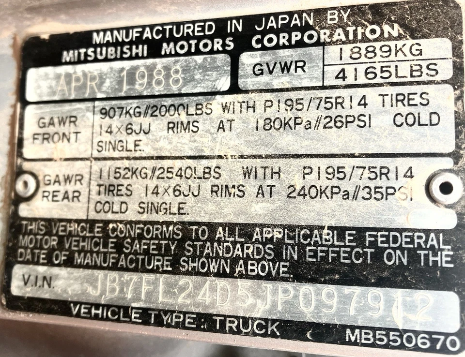 Dodge RAM D50 1988 caja de panel de fusibles interior + cables OEM Mitsubishi Foto 4 de 4