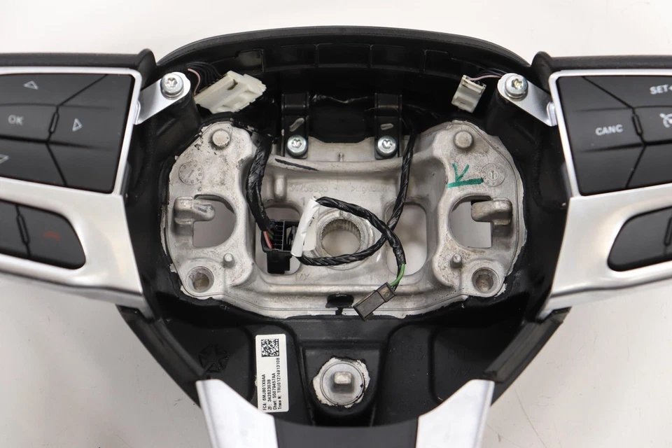 2020 CHRYSLER VOYAGER STEERING WHEEL W/ SWITCH BUTTON OEM 55079457AA - Image 3 of 4