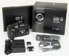 Olympus OM-D E-M1 MARK III + Nissin i40 Flash