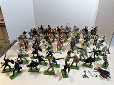 VINTAGE Britains LTD 1971 Deetail Medieval Knights Soldiers Figurine Toy Lot