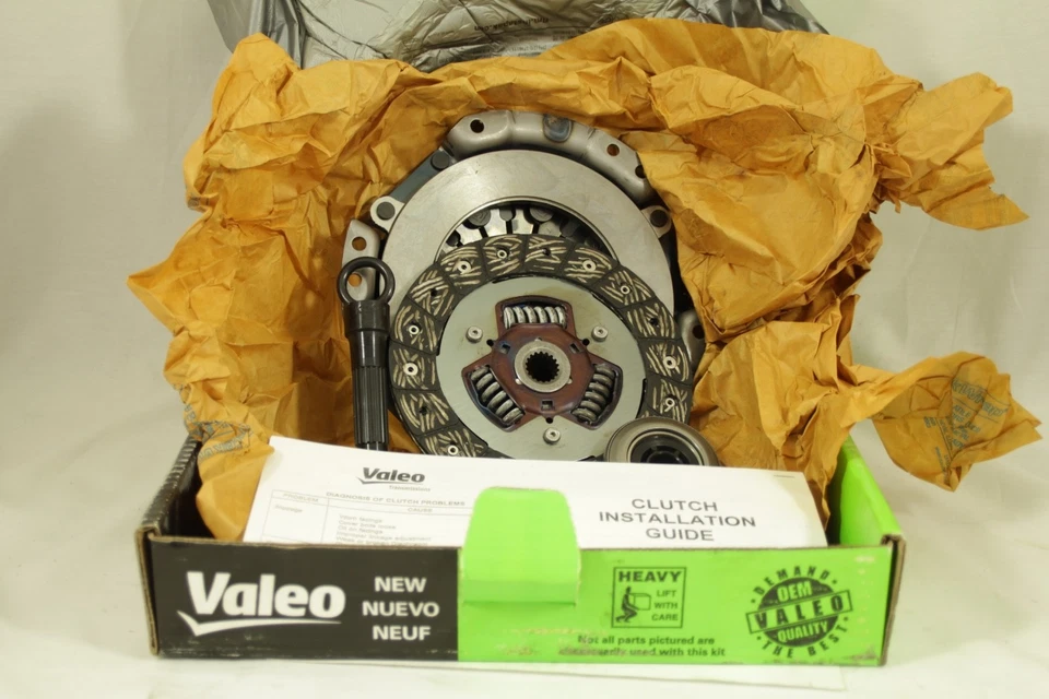 Valeo Transmission Clutch Kit 51815002 For Suzuki Samurai - Image 2 of 2