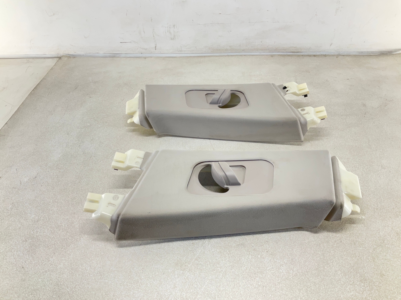 17-20 MASERATI Levante Interior Center Left & Right Upper B-Pillar Trim Pair CM