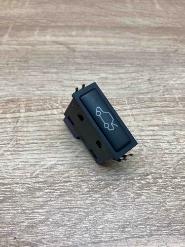 Maniglia portellone pulsante bagagliaio per BMW 3 E90 E91 5 E60 E61 E70 E84 E88 Maniglia portellone pulsante bagagliaio per BMW 3 E90 E91 5 E60 E61 E70 E84 E88