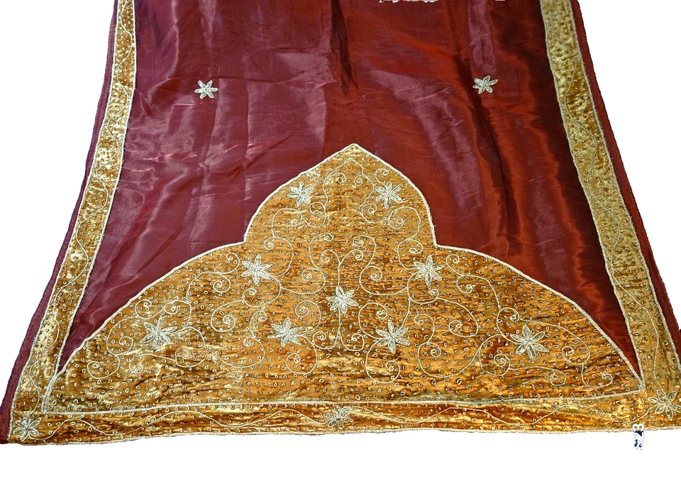 ANTQ. BOHO EXOTIC RED SILK & GOLD VELVET Indian STARS &BUTA DRAPERY 43  x 100 - Image 2 of 4