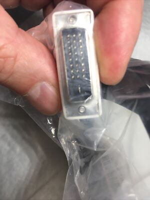 NEW COMPUTER CABLE LINK.