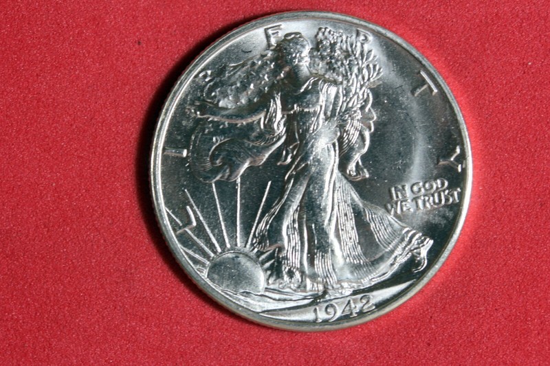 ESTATE FIND 1942 - S Walking Liberty Silver Half Dollar!!  #N06259