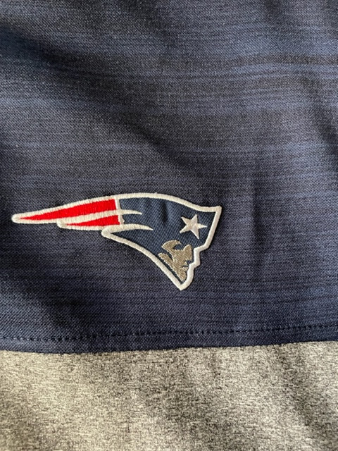 NFL Team Apparel New England Patriots Men's 1/4-Zip Jacket GRAY