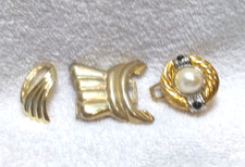 3 Women's Gold Tone Belt Buckles Missing Other Half Large Crystal Wave Good