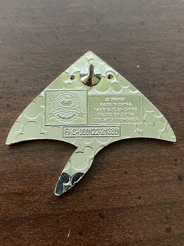 Peter Pan Mystery Kite Disney Park Pin - Picture 2 of 5