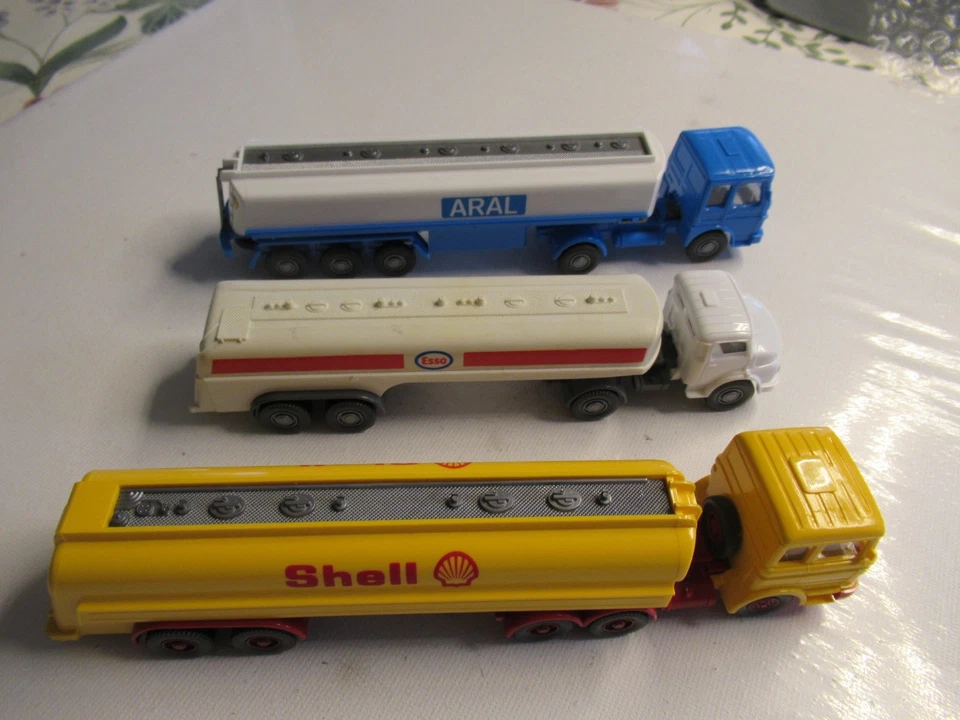 Wiking Konvolut 3 x Tank-SZ, SHELL, ARAL, ESSO,GK 801. guter Zustand ohne OVP