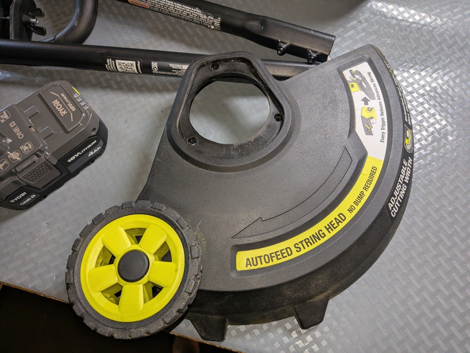 Ryobi 18V String Trimmer/Edger & Jet Fan Blower Kit 4Ah Battery & Charger