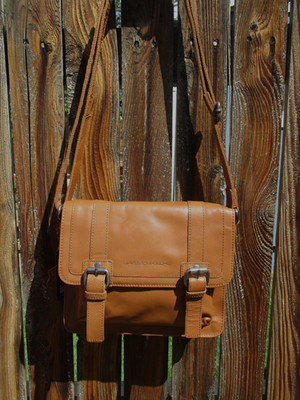 Spikes and Sparrow Cognac Leather Crossbody Shoulder Bag Buckle Accents NWT
