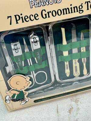 CELAVI X PEANUTS 7 Piece Grooming Tool Kit Bonus Keychain HTF