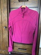 Lululemon Ribbed Nulu Cropped Define Jacket RARE Wild Berry Sz 10